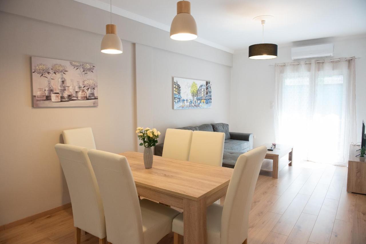 Newly Renovated Flat 500M From Subway Station Apartment Athens Luaran gambar